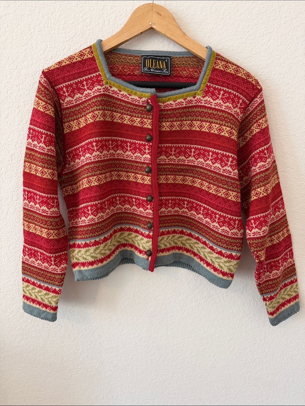 Oleana Norway Vintage Knit Cardigan Sweater Red Fair Isle Wool Cropped Small